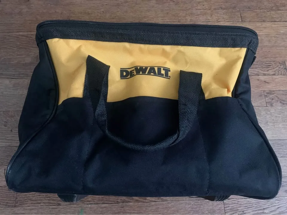 DEWALT tool bag image indicator(2)