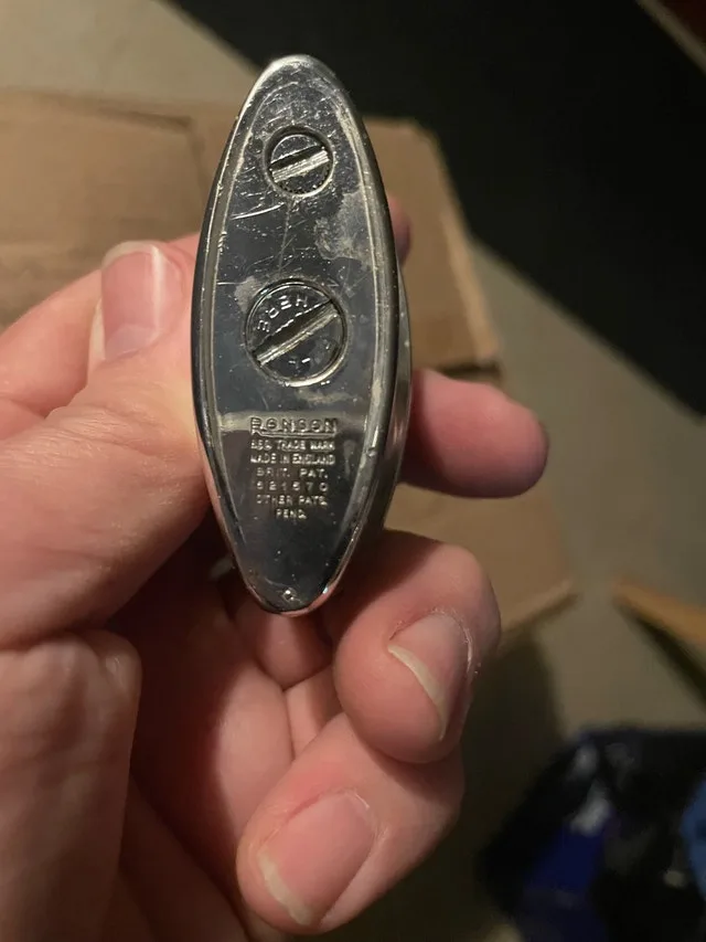 Vintage Wedgwood Ronson Table Lighter image indicator(5)