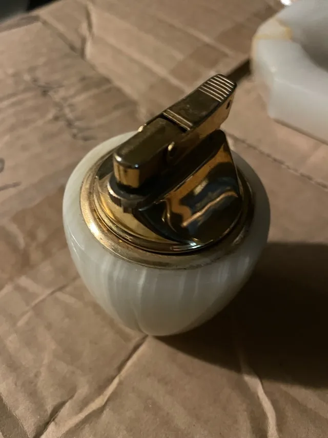 Flamex Jet Marble Table Lighter & Ashtray Set image indicator(2)