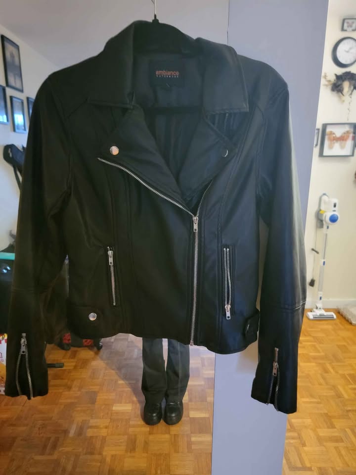 Leather jacket size M - photo 2