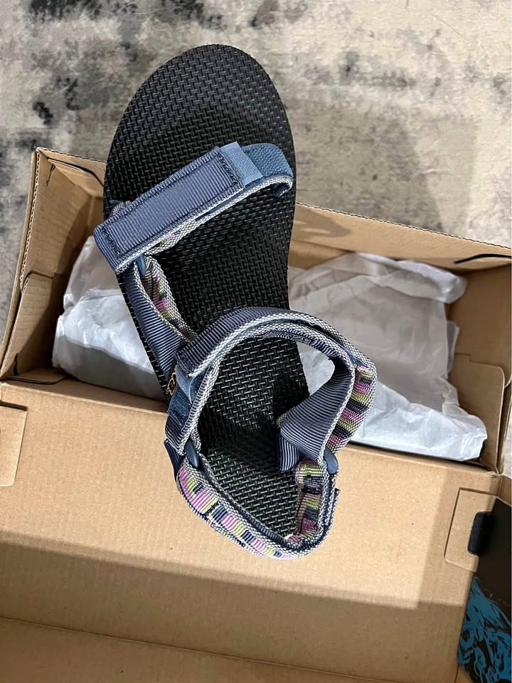 Brand new Sandals
