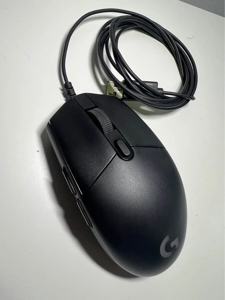 Logitech G213 + Wired Gaming Mouse Combo image indicator(2)