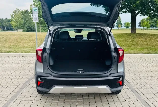 2025 Kia Seltos lease take over image indicator(8)