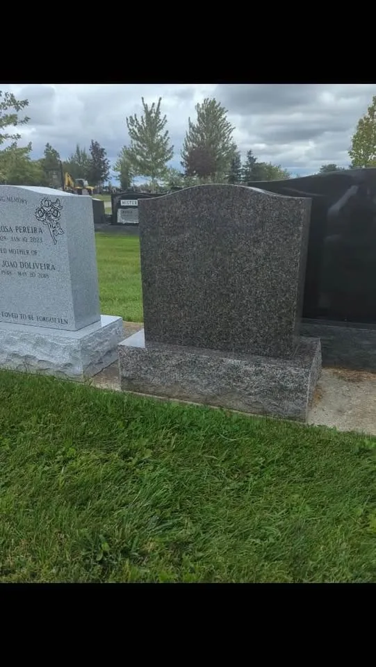 Double burial plot image indicator(3)