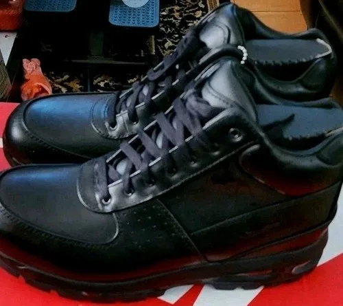 Nike Air Max Goadome ACG Boots Triple Black - Size 13 thumbnail