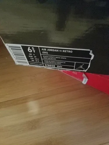 Air Jordan 11 Space Jam 2009 GS Size 6.5 thumbnail