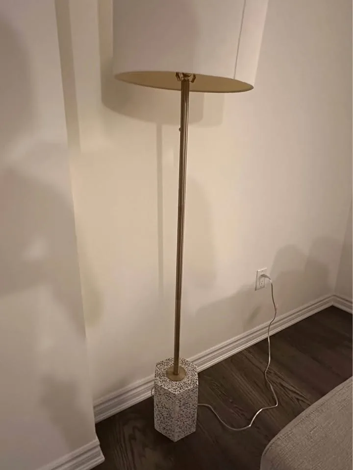 Living room lamp, or any use lamp. (MOVING SALE✅) image indicator(5)