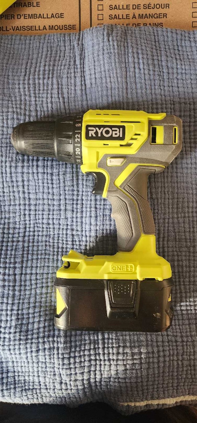 Ryobi drilling rool + 6.5ah battery + bits + charger