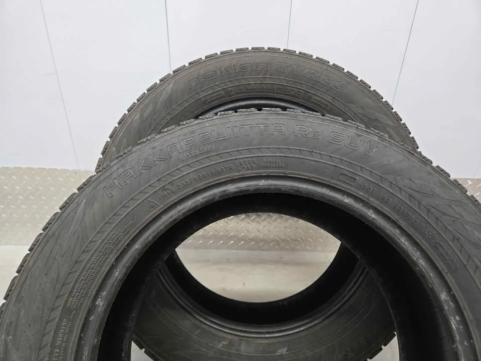 Nokian Hakkapelitta Winter Tires- 235/60R18 image indicator(9)