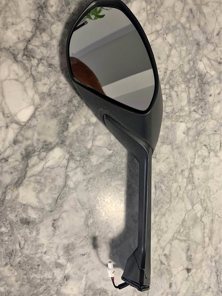 Left-Hand Mirror – 2013 Ducati 1199 Panigale – Great Condition