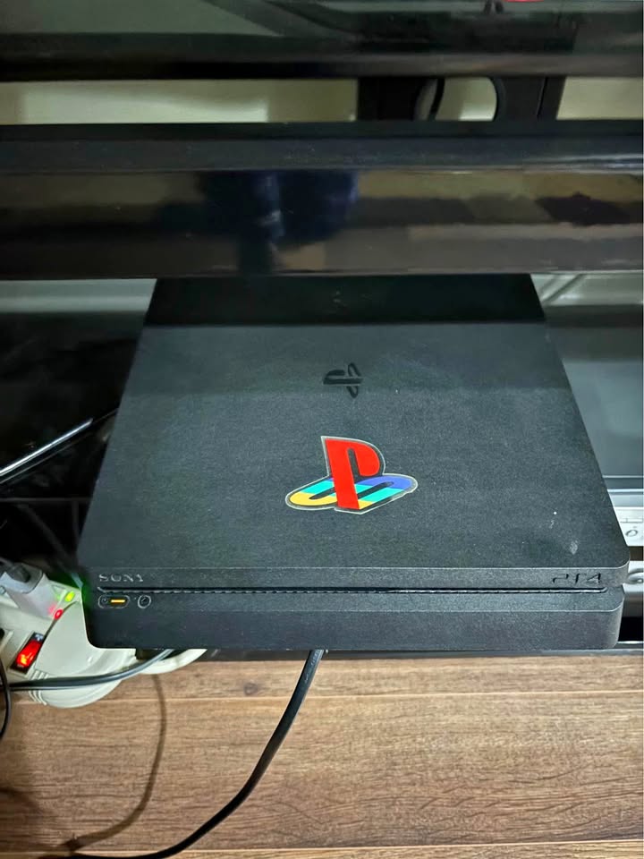 PlayStation 4 with games