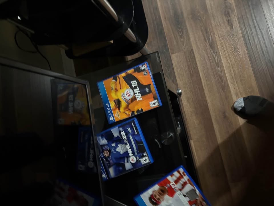 PlayStation 4 with games - photo 4