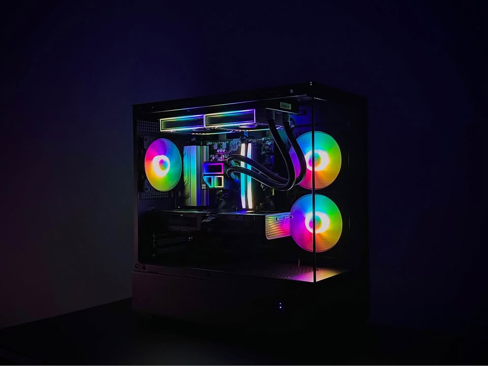 Gaming PC RTX 5070 Ryzen 5 9600x 32GB DDR5 - photo 3