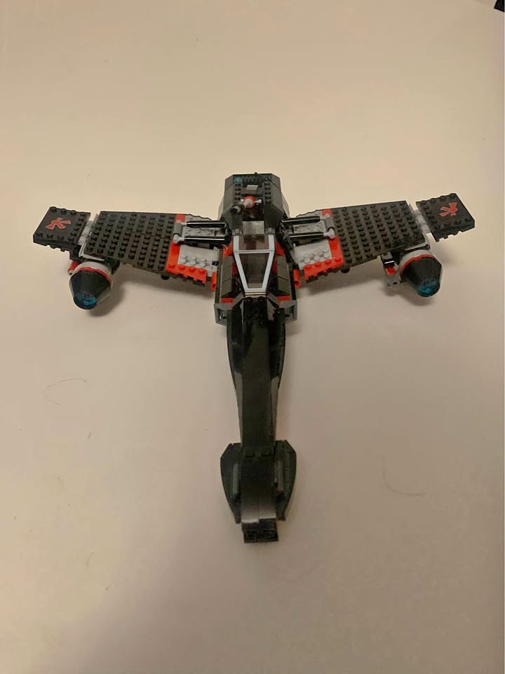 LEGO Star Wars: Jek-14's Stealth Starfighter (75018)