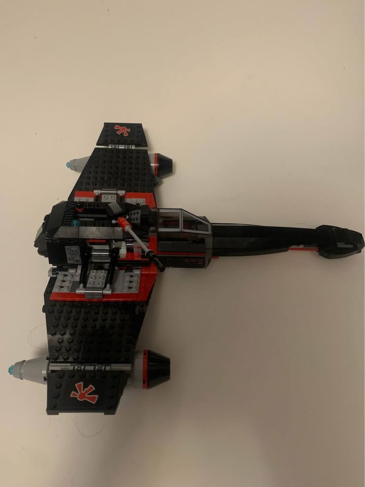 LEGO Star Wars: Jek-14's Stealth Starfighter (75018) - photo 4