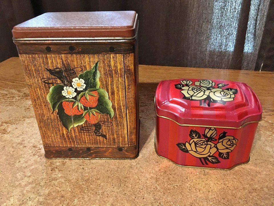 1950S ENGLAND FLOWERS SHABBY CHIC TRINKET TIN J.L. CLARK TIN CAN