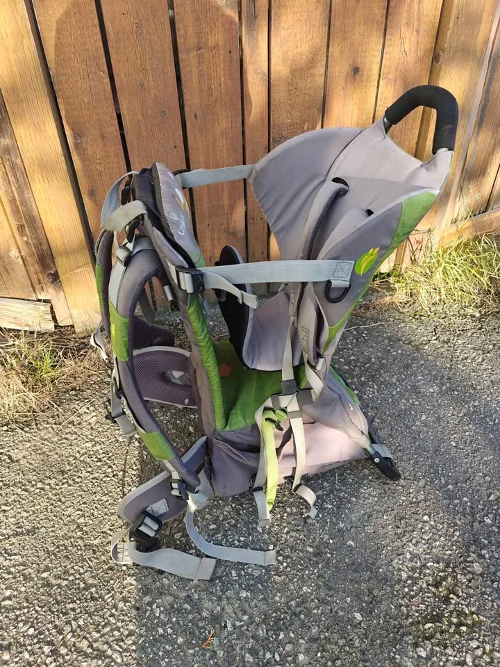 Little Life toddler carrier image indicator(4)