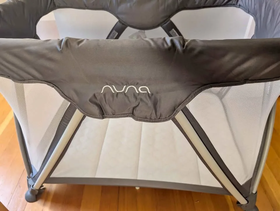Nuna sena travel crib