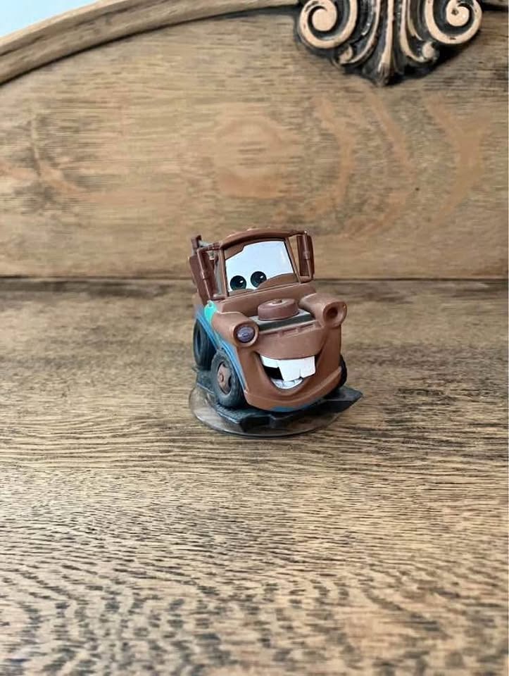 Disney Infinity cars mater Figure
