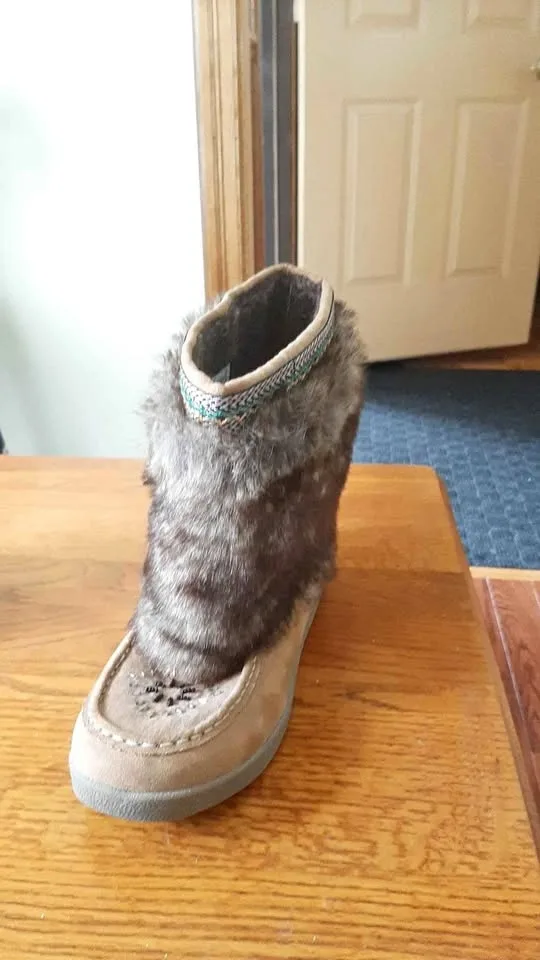 Winter boots..D.G fur