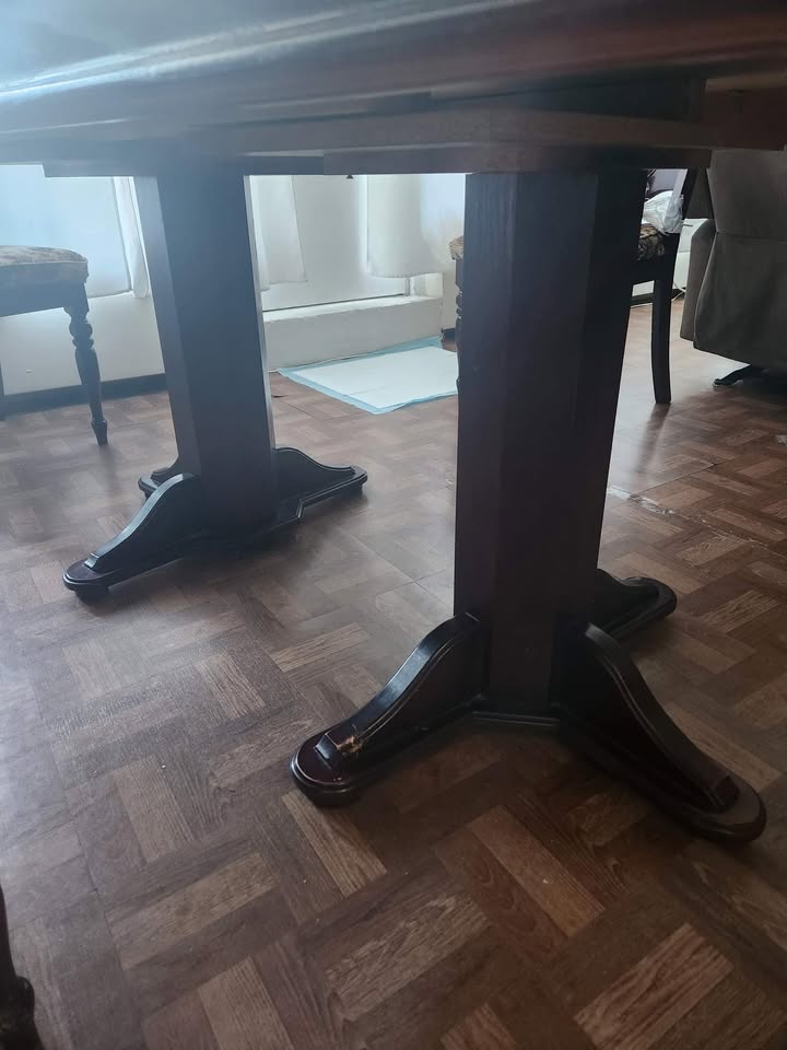Dining table and Hutch (Cabinet) - photo 3