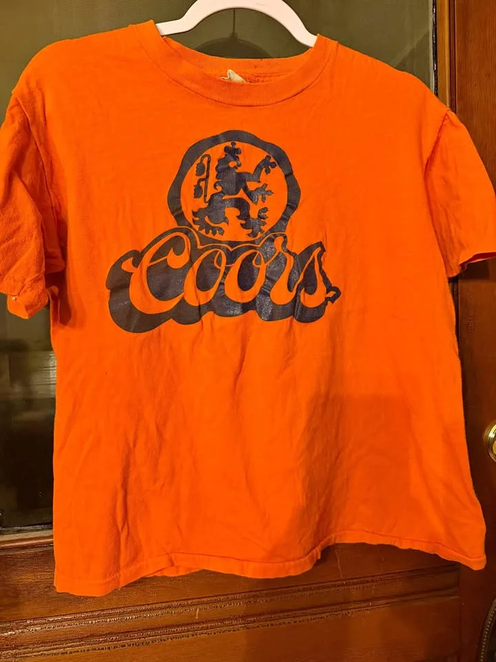 Very vintage single stitch coors beer shirt