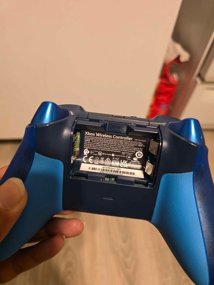 Xbox controller - photo 3