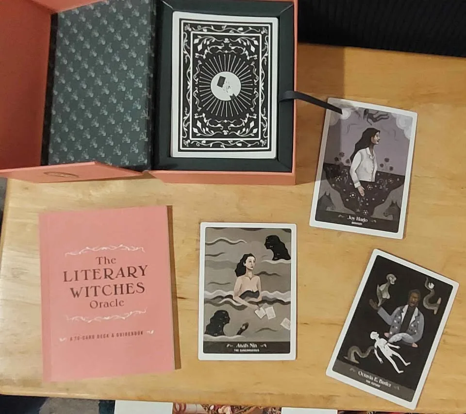 Literary Witches Oracle Deck image indicator(4)