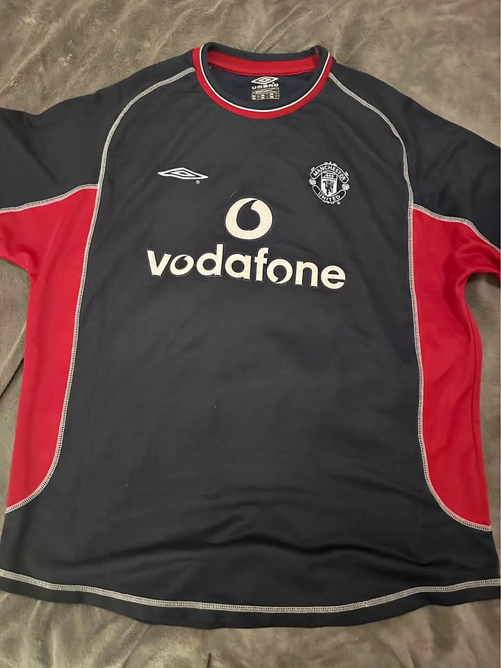 Vintage Manchester United Umbro Jersey - XL