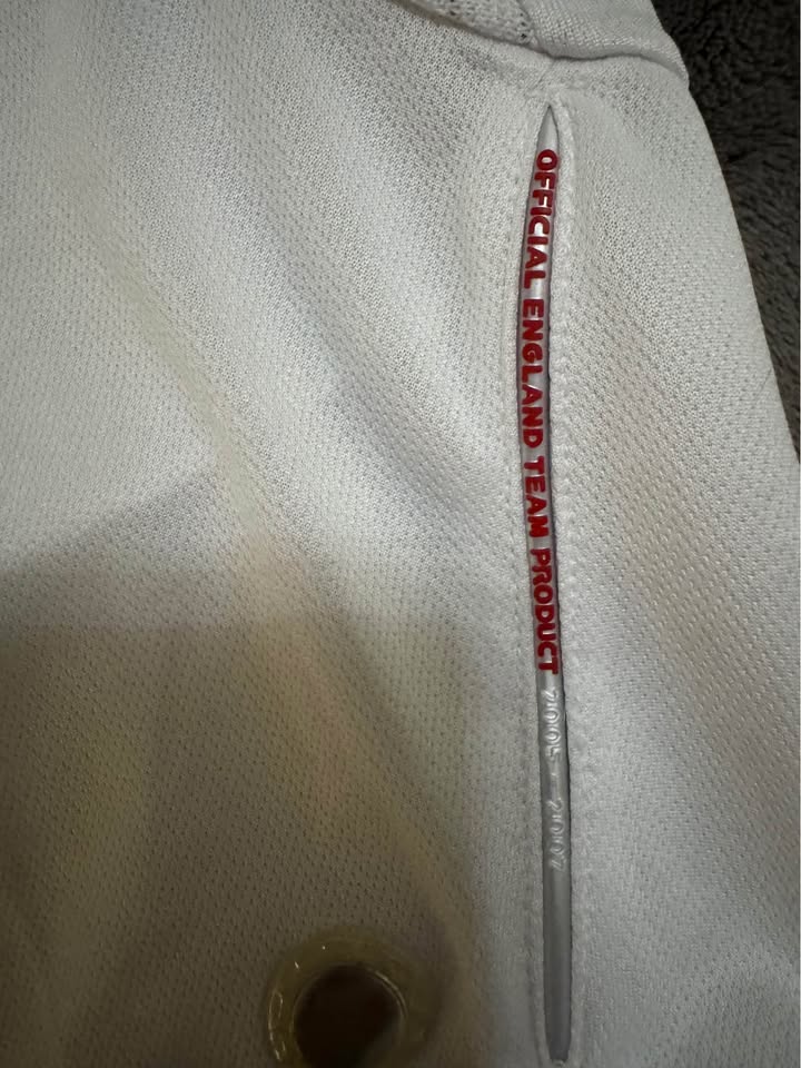 England Umbro Home Jersey (2006–2008) – Authentic X-Static – Siz - photo 2