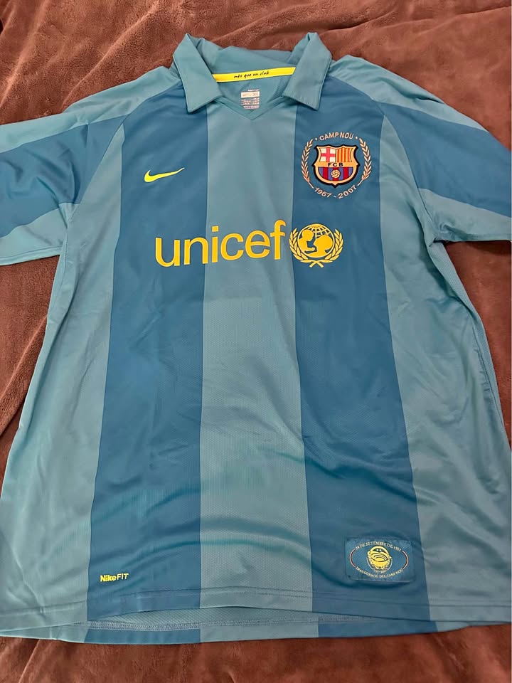 Rare Barcelona Messi #19 Jersey (Nike / Size XL)