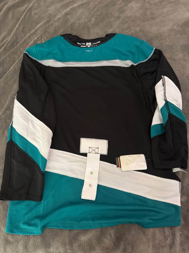 Anaheim Ducks 25th Anniversary Authentic Adidas Jersey – Size 54 - photo 3