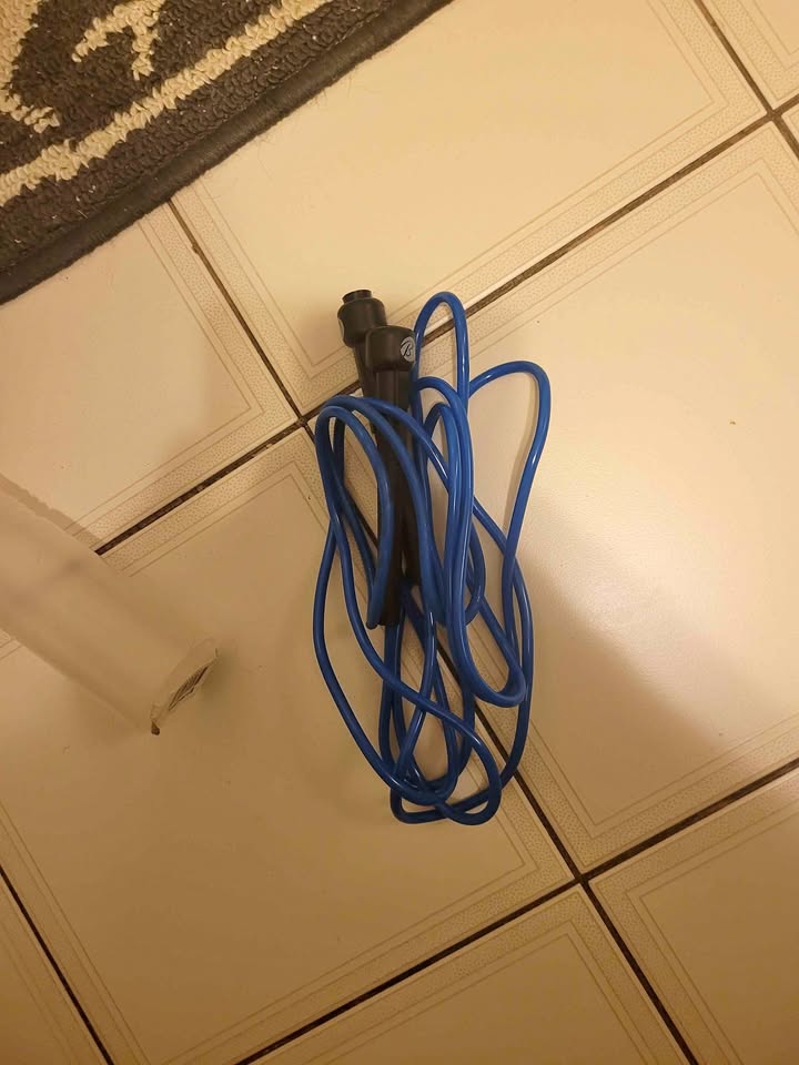 Bally's Blue skipping rope with case - photo 2