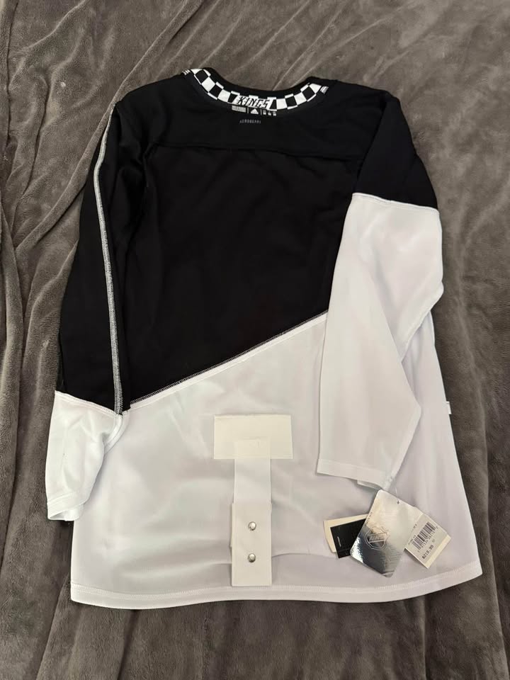 LA Kings Stadium Series Adidas Jersey — Size 52 (BNWT) - photo 3