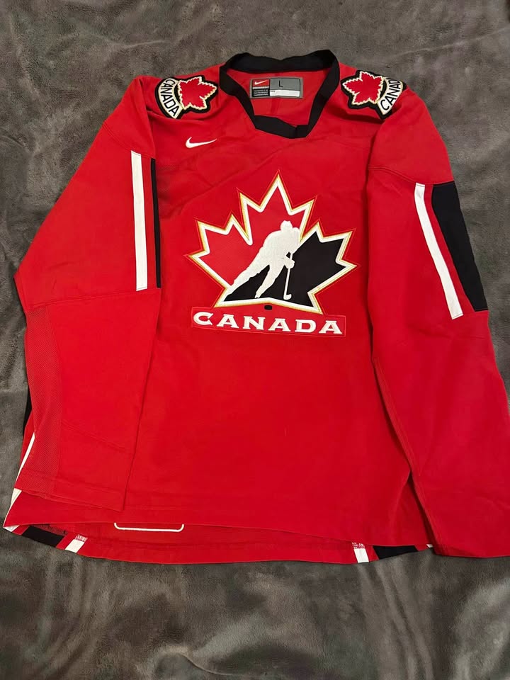 Team Canada Nike IIHF Authentic Hockey Jersey – Red (Size L)