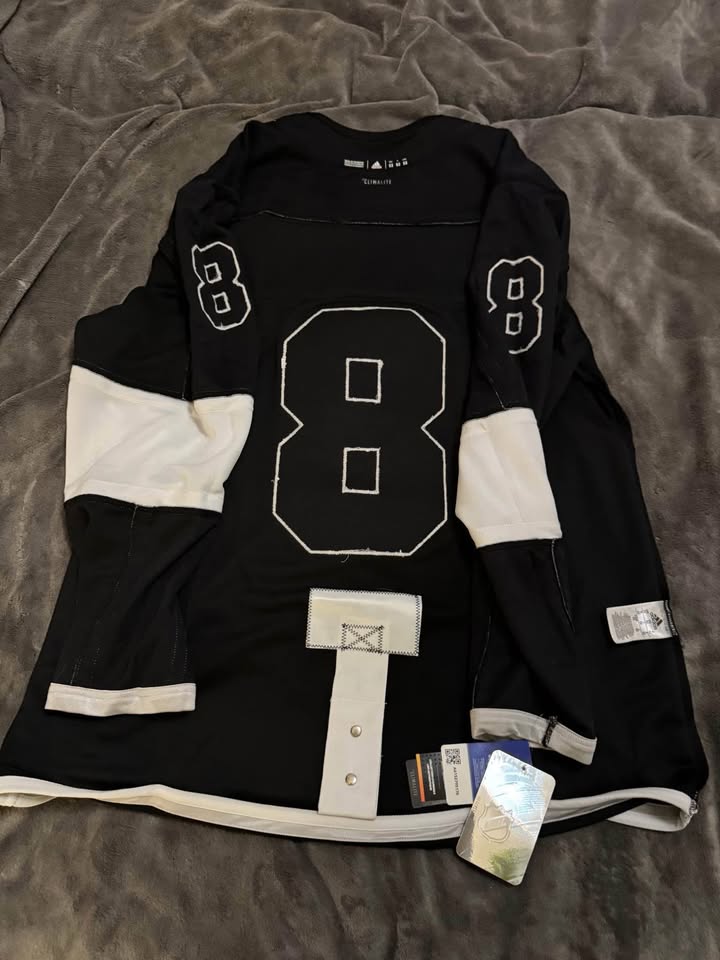 Los Angeles Kings Adidas Authentic Home Jersey – Size 52 - photo 3