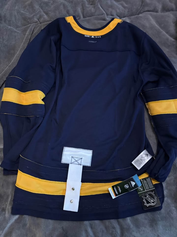 Buffalo Sabres Adidas Authentic Home Jersey (Size 54) - photo 3