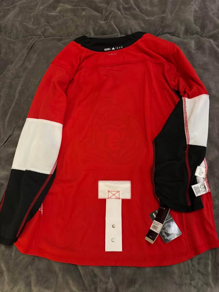 Adidas Authentic Ottawa Senators Home Jersey – Size 54 – NWT - photo 4