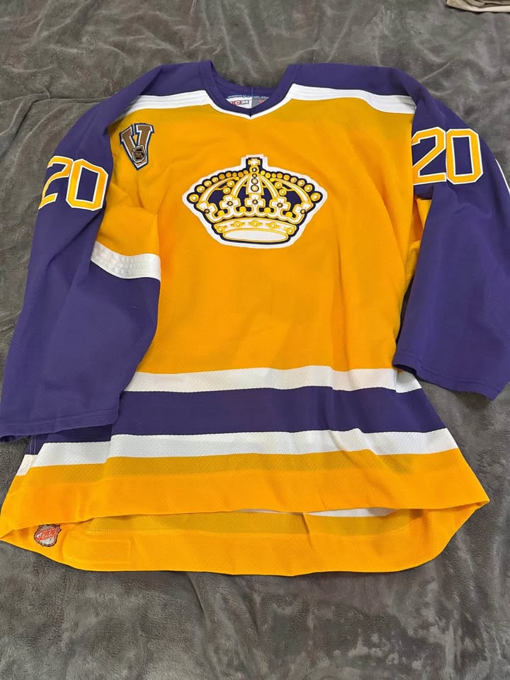 Luc Robitaille Kings 2003-04 CCM Vintage Jersey - MiC