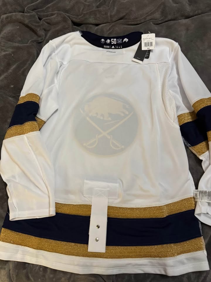 Buffalo Sabres 50th Anniversary Adidas Authentic Jersey 52 - photo 3