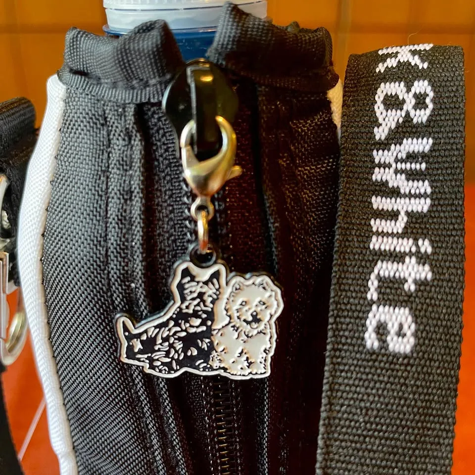 NEW✨Black&White Bottle Holder with Strap image indicator(5)