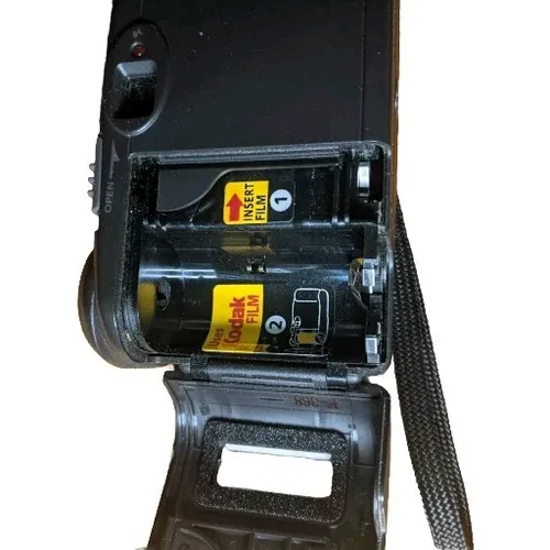 Kodak KE40 Easy Load 35mm Film Camera and Soft Case image indicator(3)