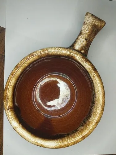 HULL Covered Soup Bowls w/Handle & Lid Set of 3 image indicator(2)