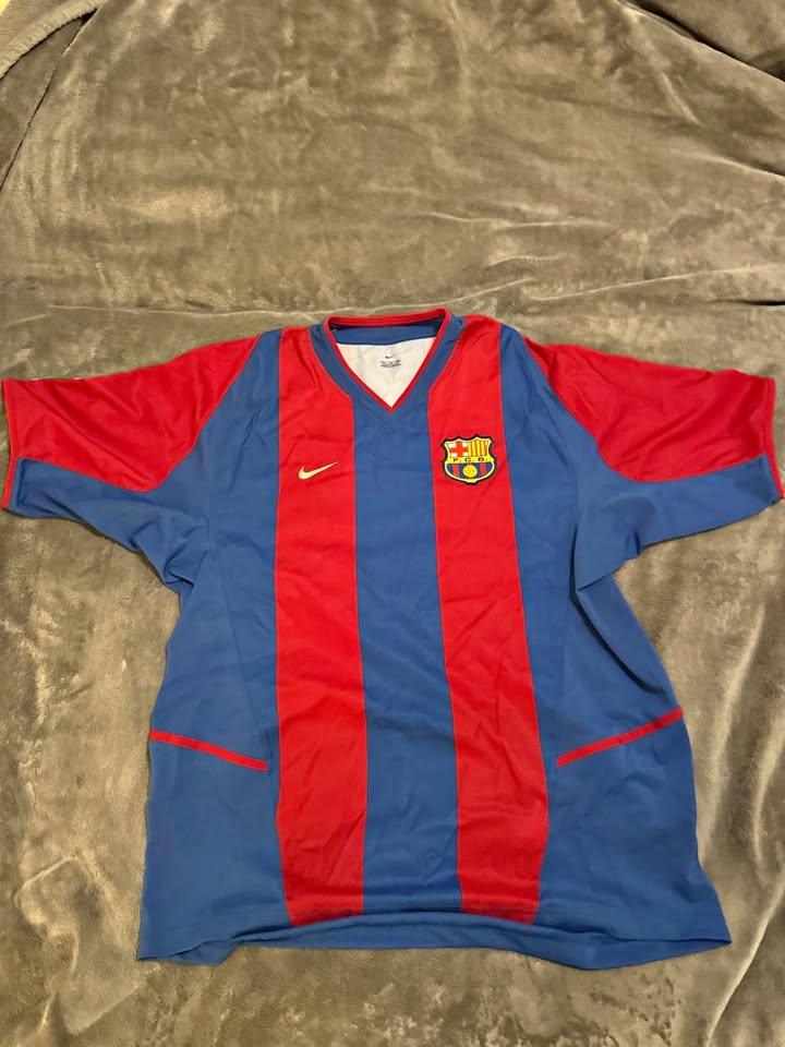 FC Barcelona Nike Home Jersey – 2002/03 Season (Size L)