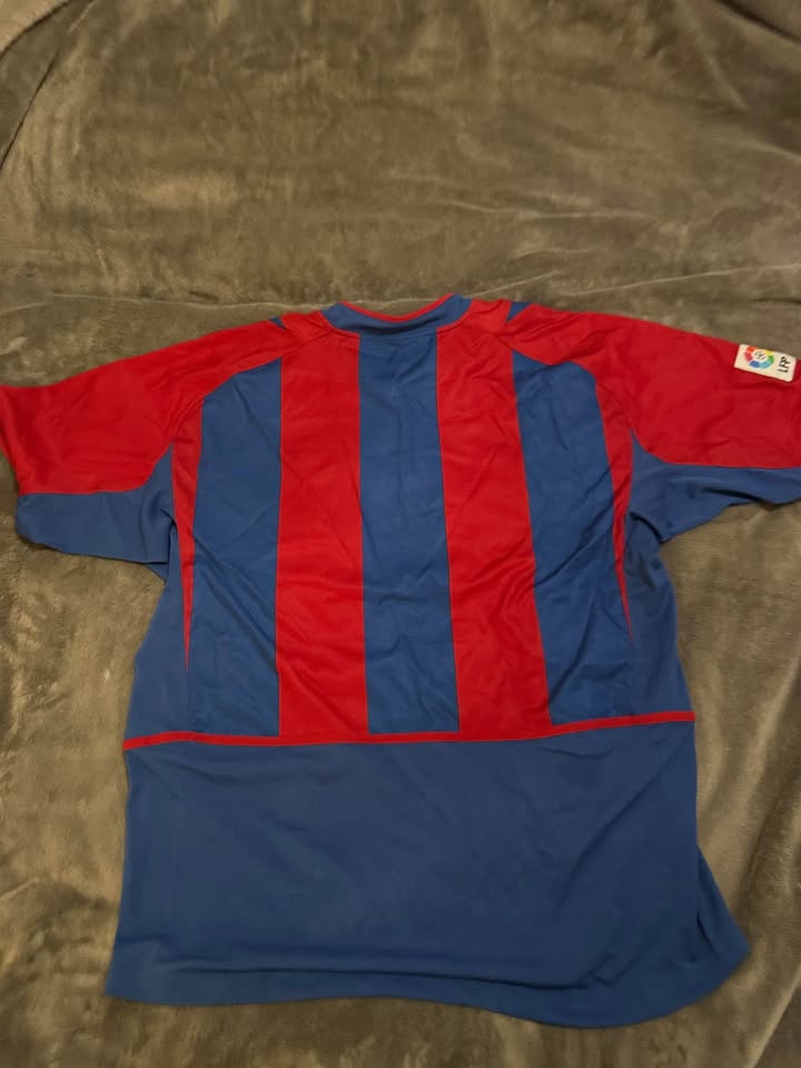 FC Barcelona Nike Home Jersey – 2002/03 Season (Size L) - photo 2