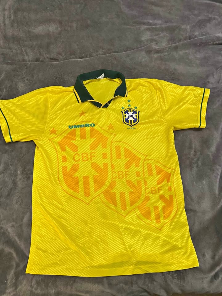 Brazil Umbro Home Jersey – 1994 World Cup Era (Size L)