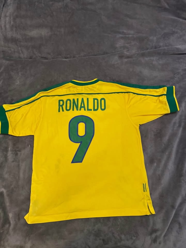 Brazil 1998 World Cup Ronaldo #9 Jersey (Medium) - photo 2