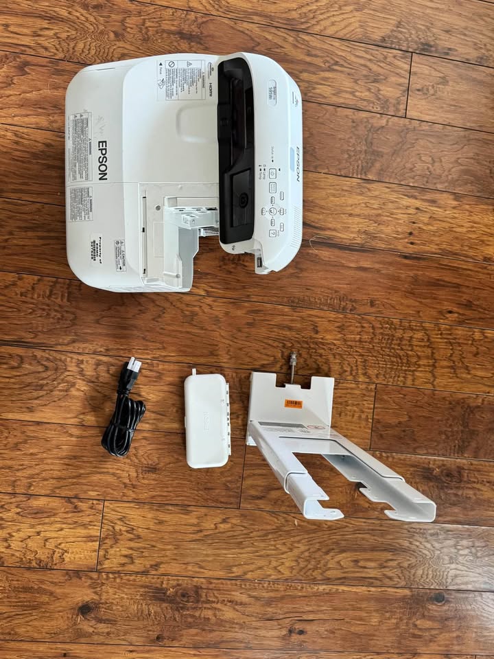 Epson Brightlink 595 Interactive Projector - photo 3