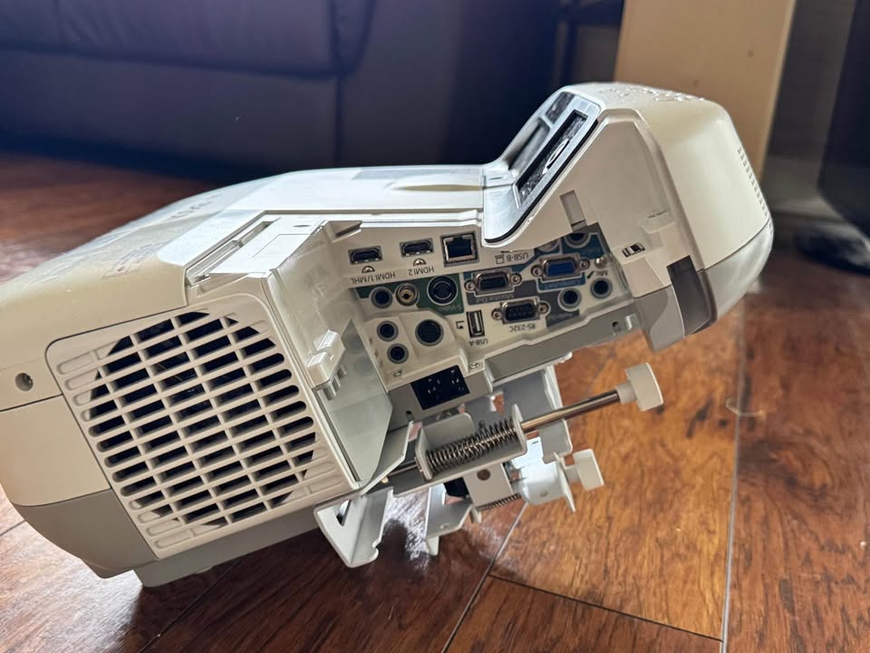 Epson Brightlink 595 Interactive Projector - photo 4
