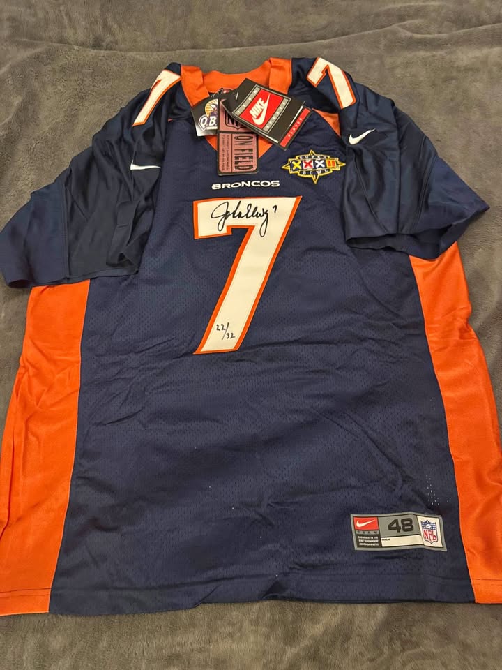 John Elway Broncos Signed Super Bowl XXXII Jersey